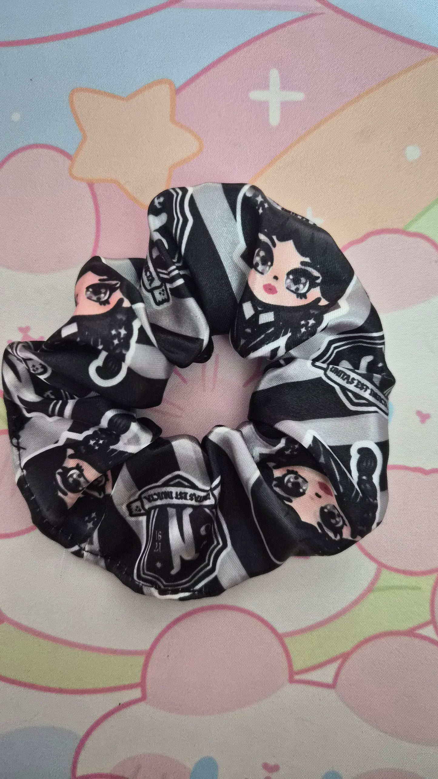 Scrunchie Miércoles